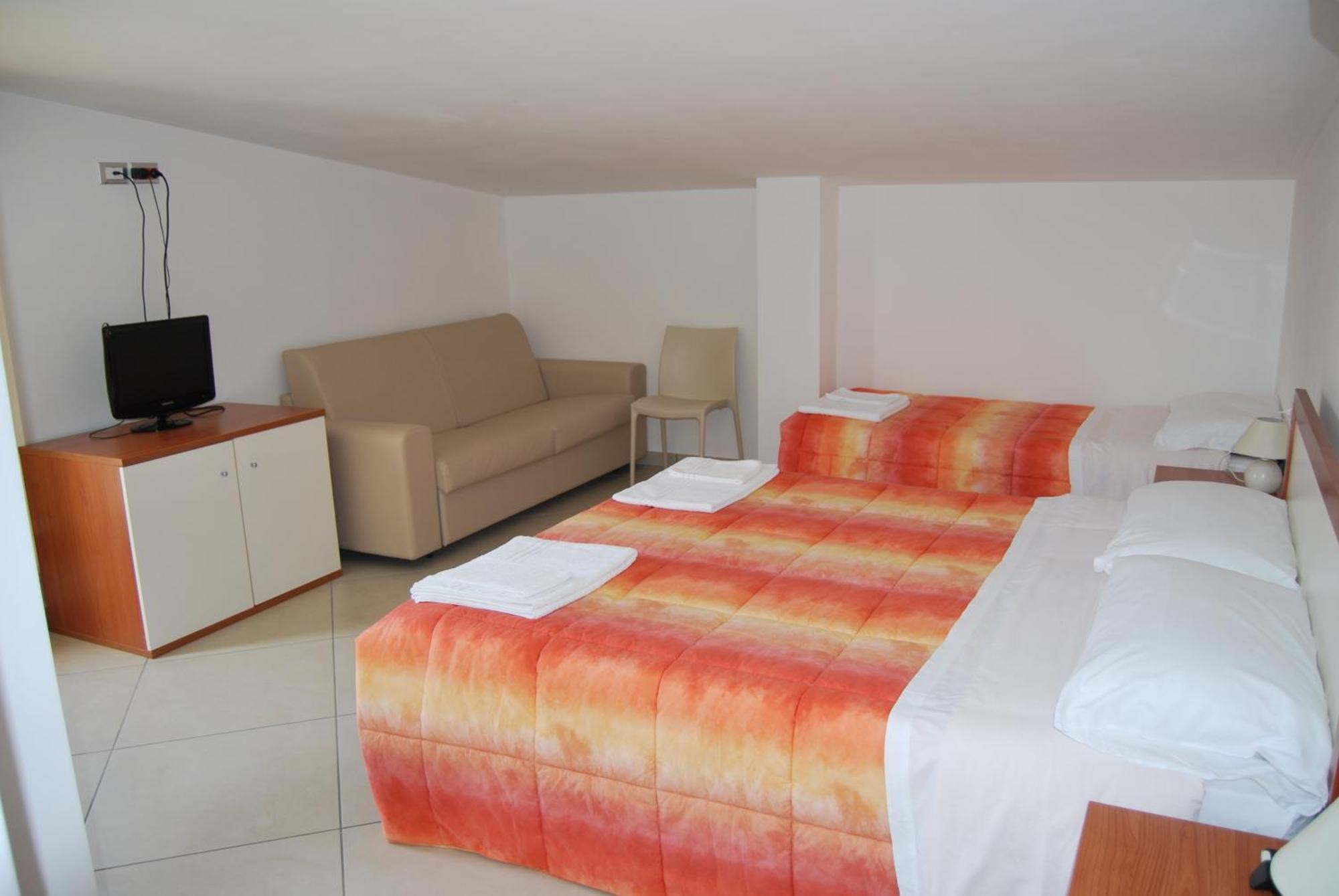 Eu Ropa Hotel 네레토 외부 사진